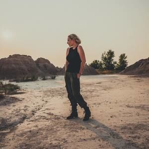 Meet your Posher, Adrienne